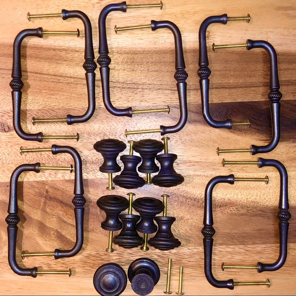 Cabinet Knobs and Drawer Pulls - Oil Rubbed Bronze